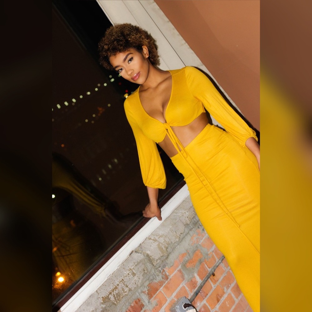 💛NWOT...2pc honey mustard set.